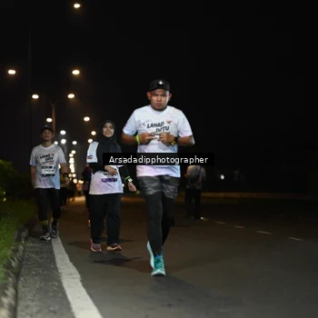 Runner Photo 7678380