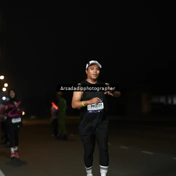 Runner Photo 7678385
