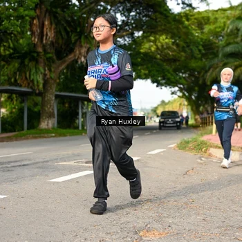 Runner Photo 7678390