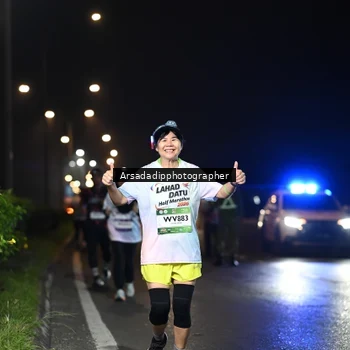 Runner Photo 7678396