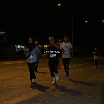 Runner Photo 7678399