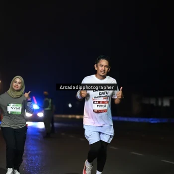 Runner Photo 7678424