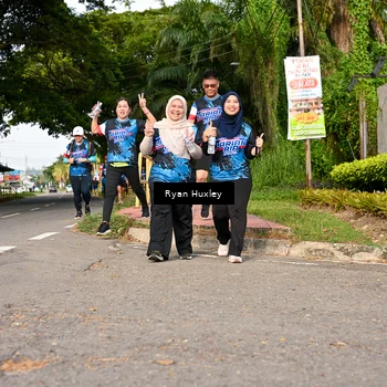Runner Photo 7678455