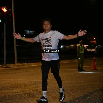 Runner Photo 7678473
