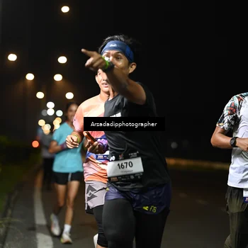 Runner Photo 7678488