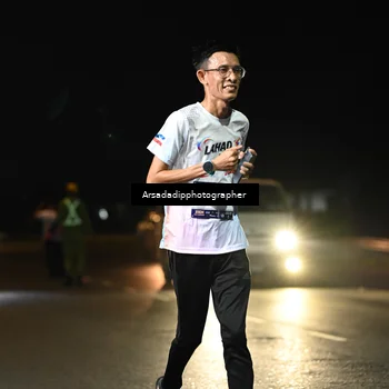 Runner Photo 7678496