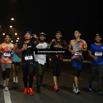 Runner Photo 7678505