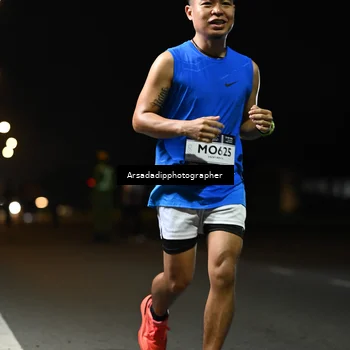 Runner Photo 7678518