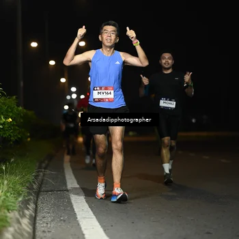 Runner Photo 7678540