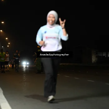 Runner Photo 7678553