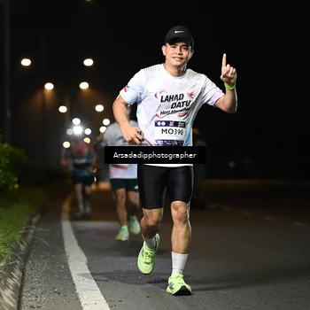 Runner Photo 7678559