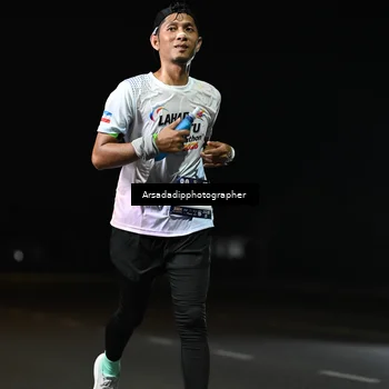 Runner Photo 7678576