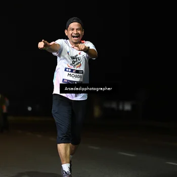 Runner Photo 7678578