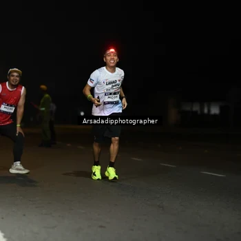 Runner Photo 7678595