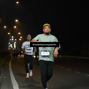 Runner Photo 7678635