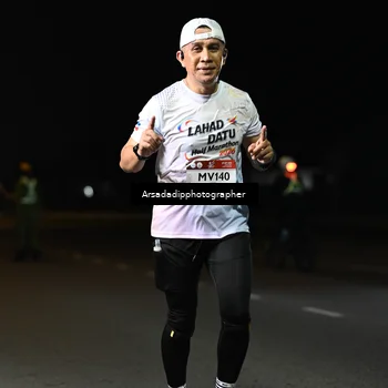 Runner Photo 7678637