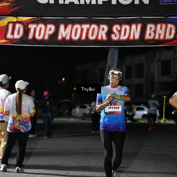 Runner Photo 7678640