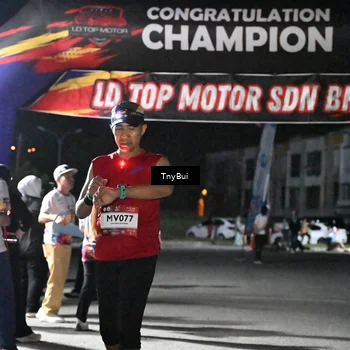 Runner Photo 7678652