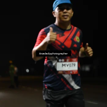 Runner Photo 7678655
