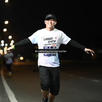 Runner Photo 7678662