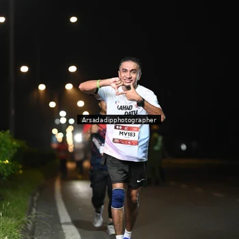 Runner Photo 7678665