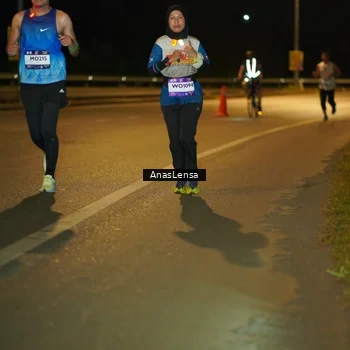 Runner Photo 7678677
