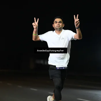 Runner Photo 7678685