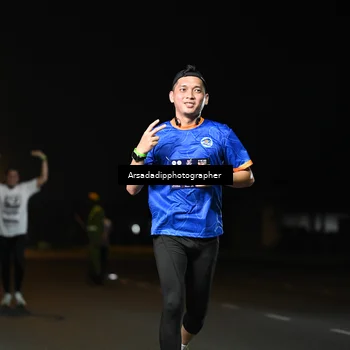 Runner Photo 7678688