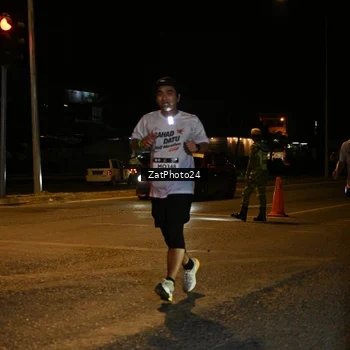 Runner Photo 7678693