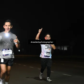 Runner Photo 7678698