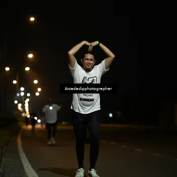 Runner Photo 7678716