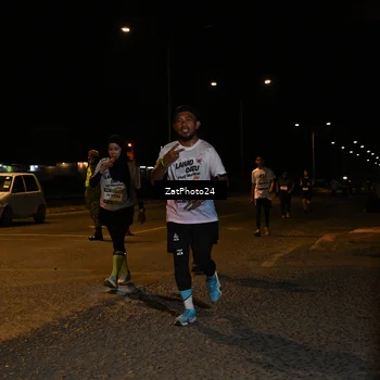 Runner Photo 7678717