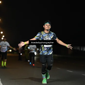 Runner Photo 7678718
