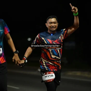 Runner Photo 7678719