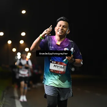 Runner Photo 7678730