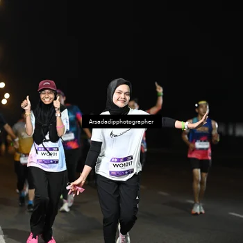 Runner Photo 7678734