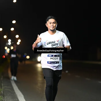 Runner Photo 7678745