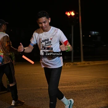 Runner Photo 7678750
