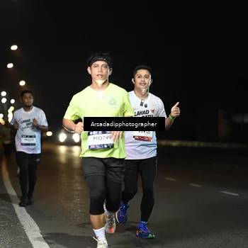 Runner Photo 7678752