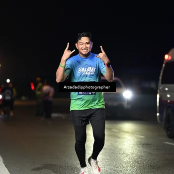 Runner Photo 7678775