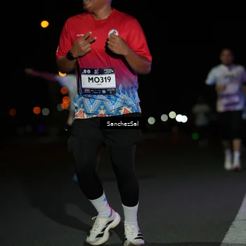Runner Photo 7678777