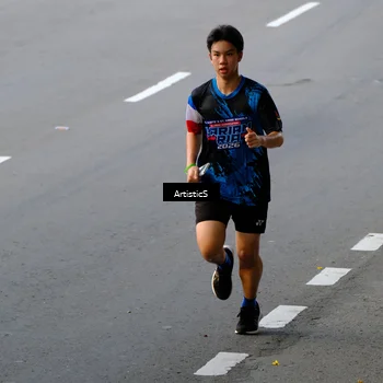 Runner Photo 7678793