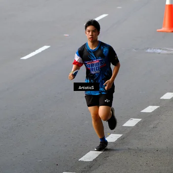 Runner Photo 7678797