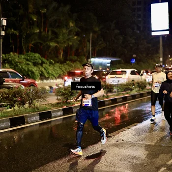 Runner Photo 7678799