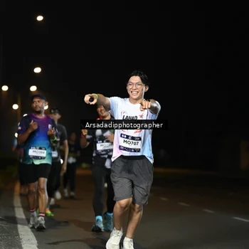 Runner Photo 7678827