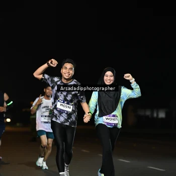 Runner Photo 7678851