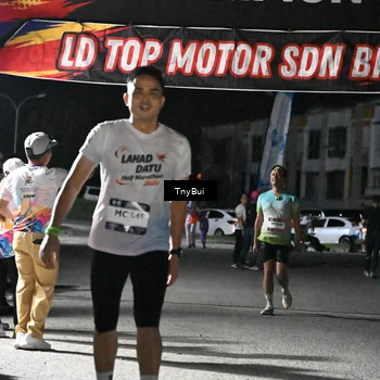 Runner Photo 7678859