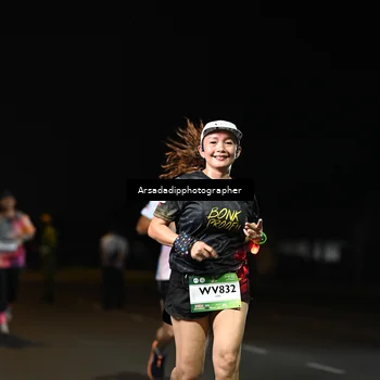 Runner Photo 7678869