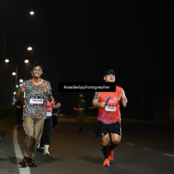Runner Photo 7678871