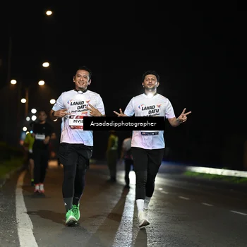 Runner Photo 7678878